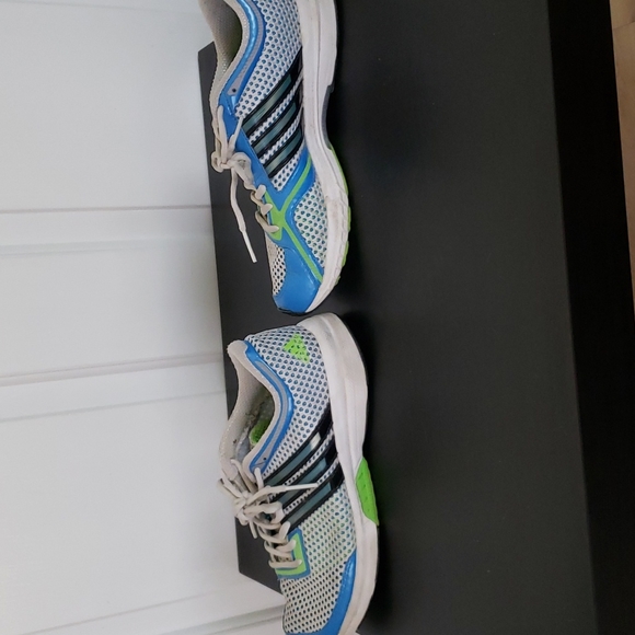 Adidas running shoes,  size 9.5, climacool - Picture 3 of 6